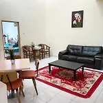 Near Beach And Airport - Ivana Homestay Unit A1
